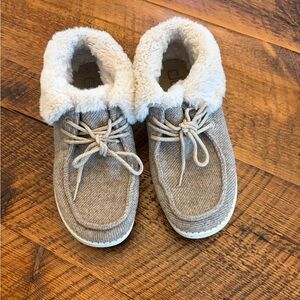 Hey Dude Fuzzy Gray Ankle Booties